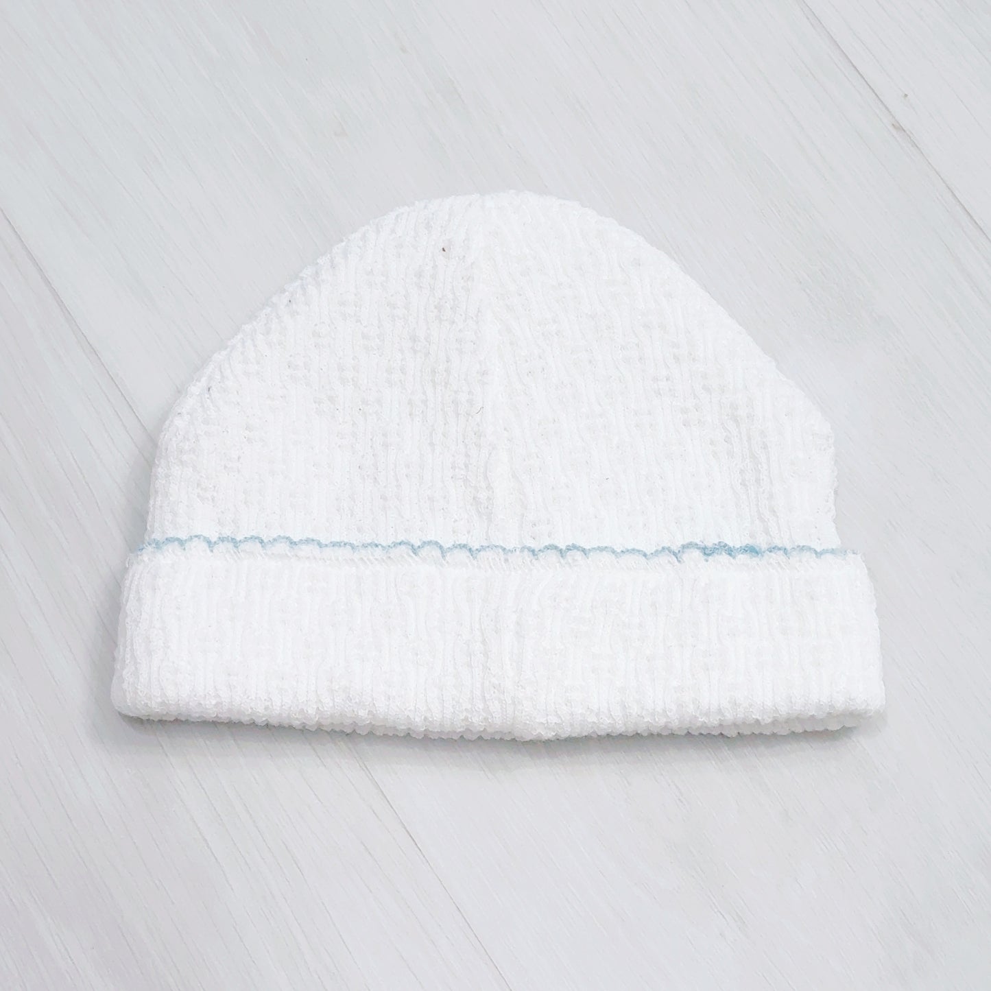 Paty Beanie- White w/ Blue Trim